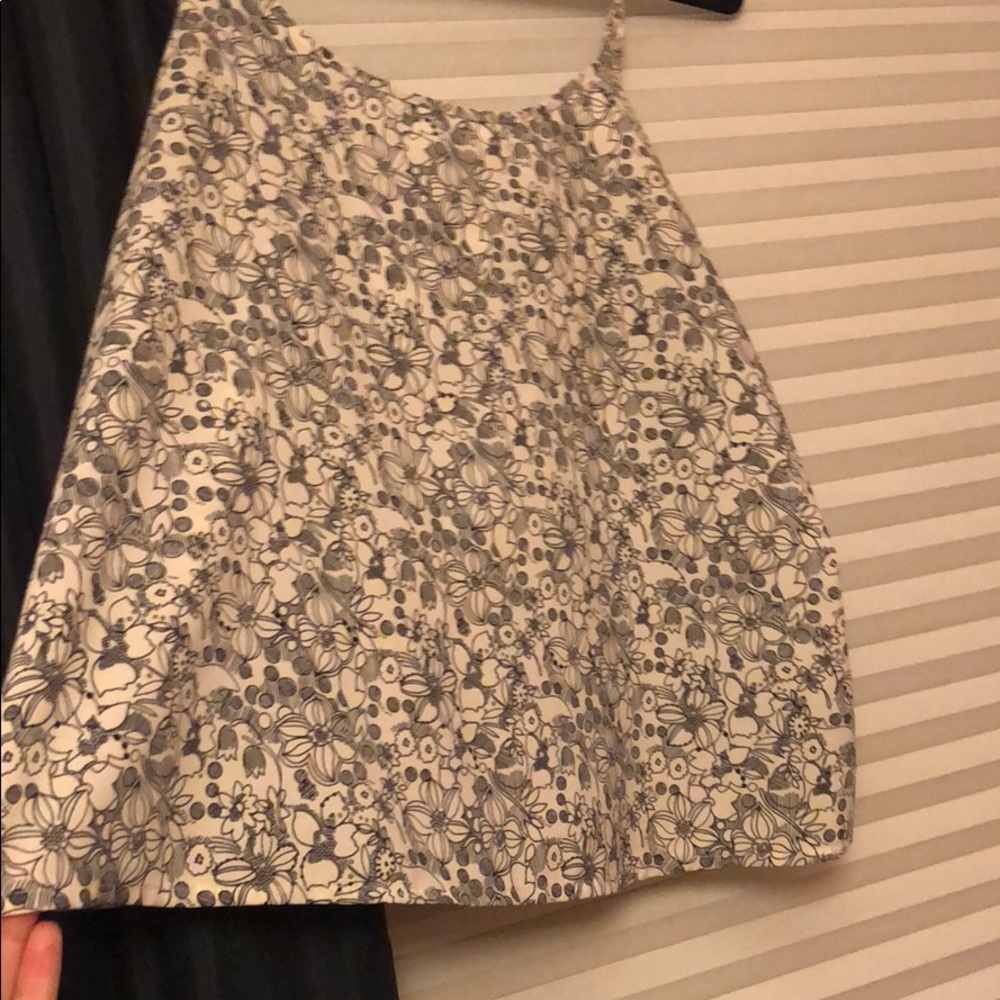 Flowy top - Picture 3 of 4